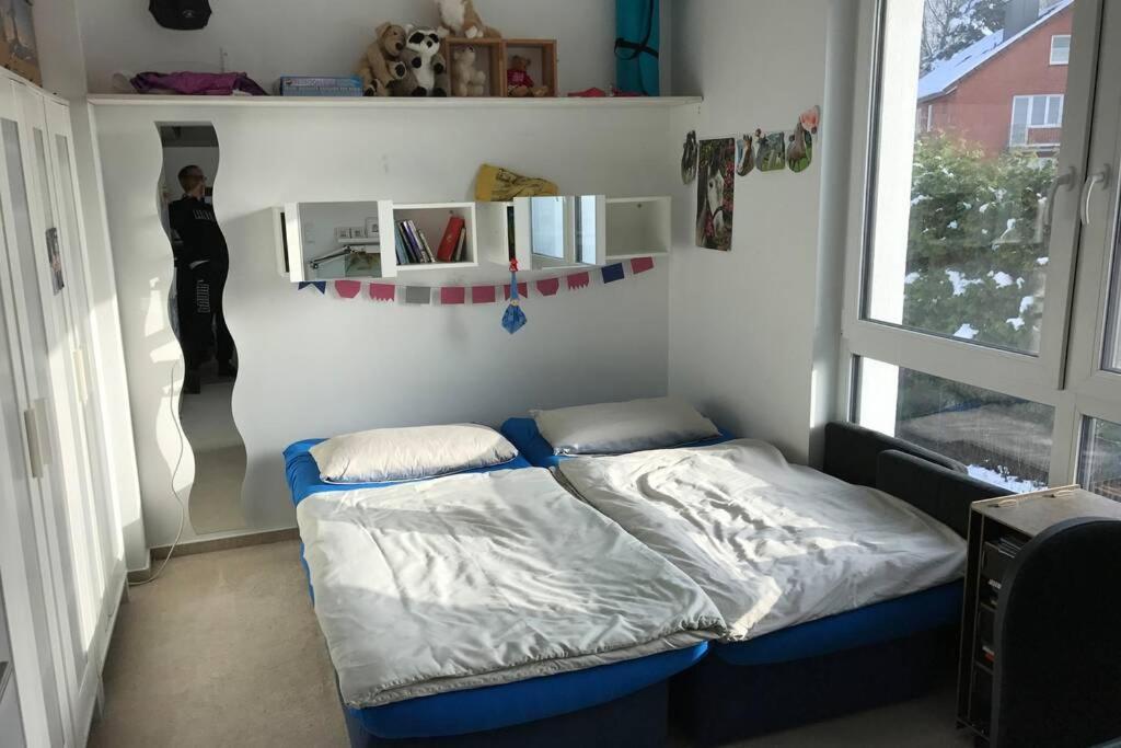 Modernes Doppelhaus In Stadtnah Und Direkt Am Naturschutzgebiet *